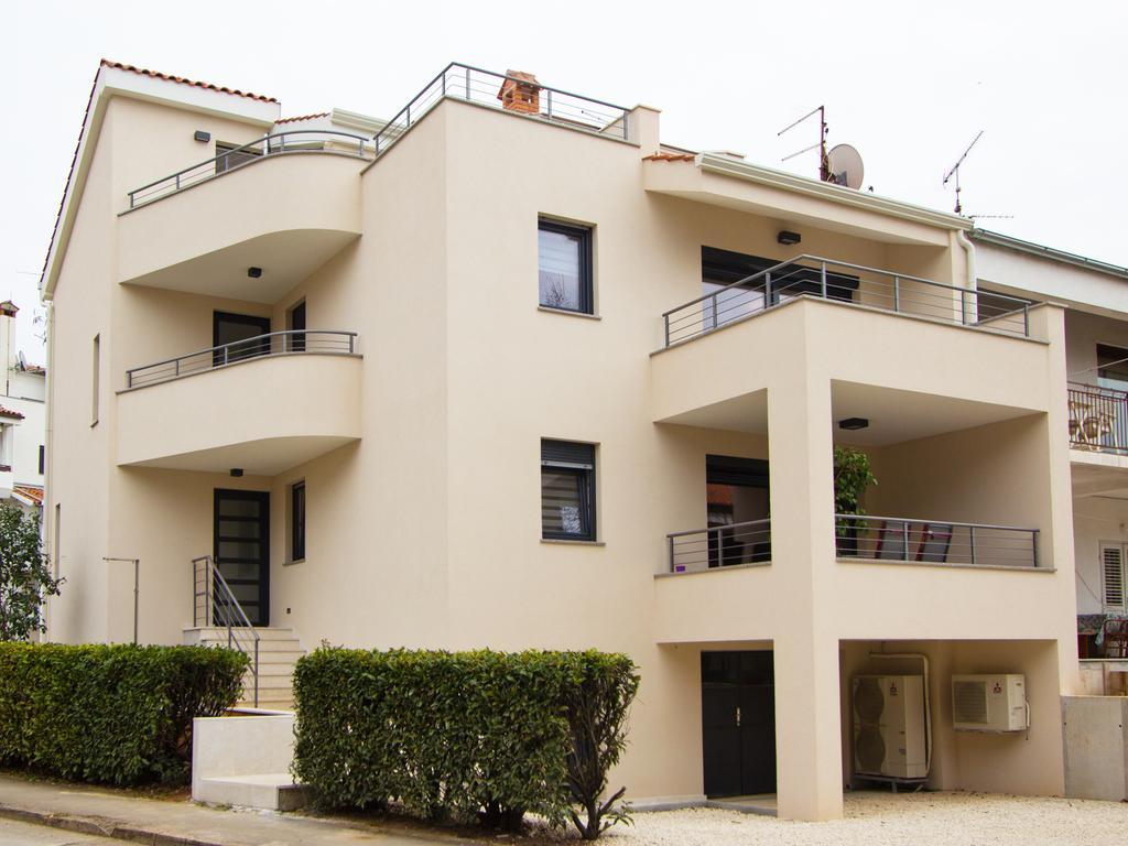 Apartments Adria Porec Exterior photo
